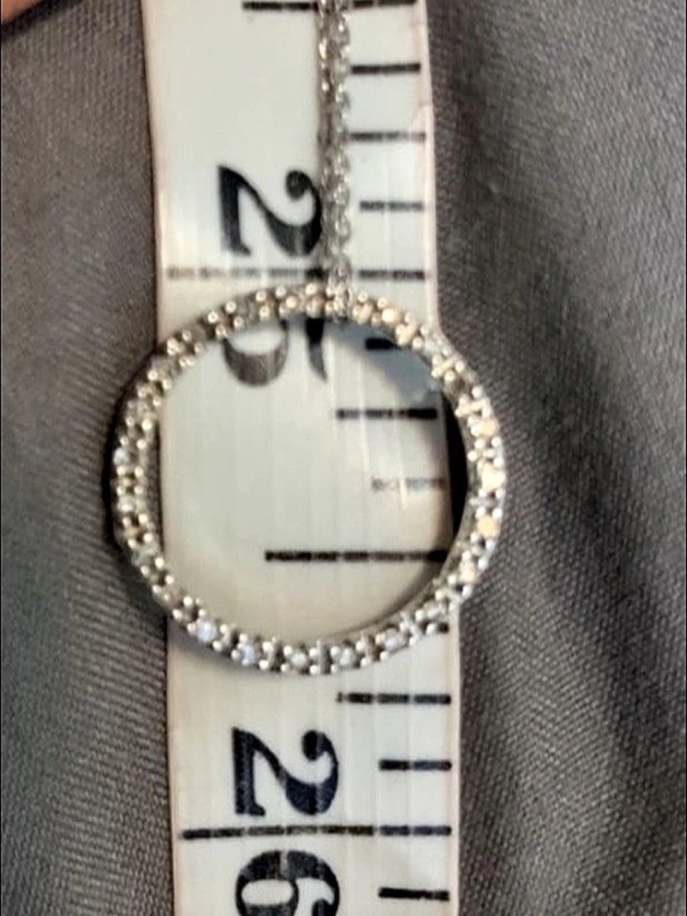 10k white gold Circle Pendant Necklace